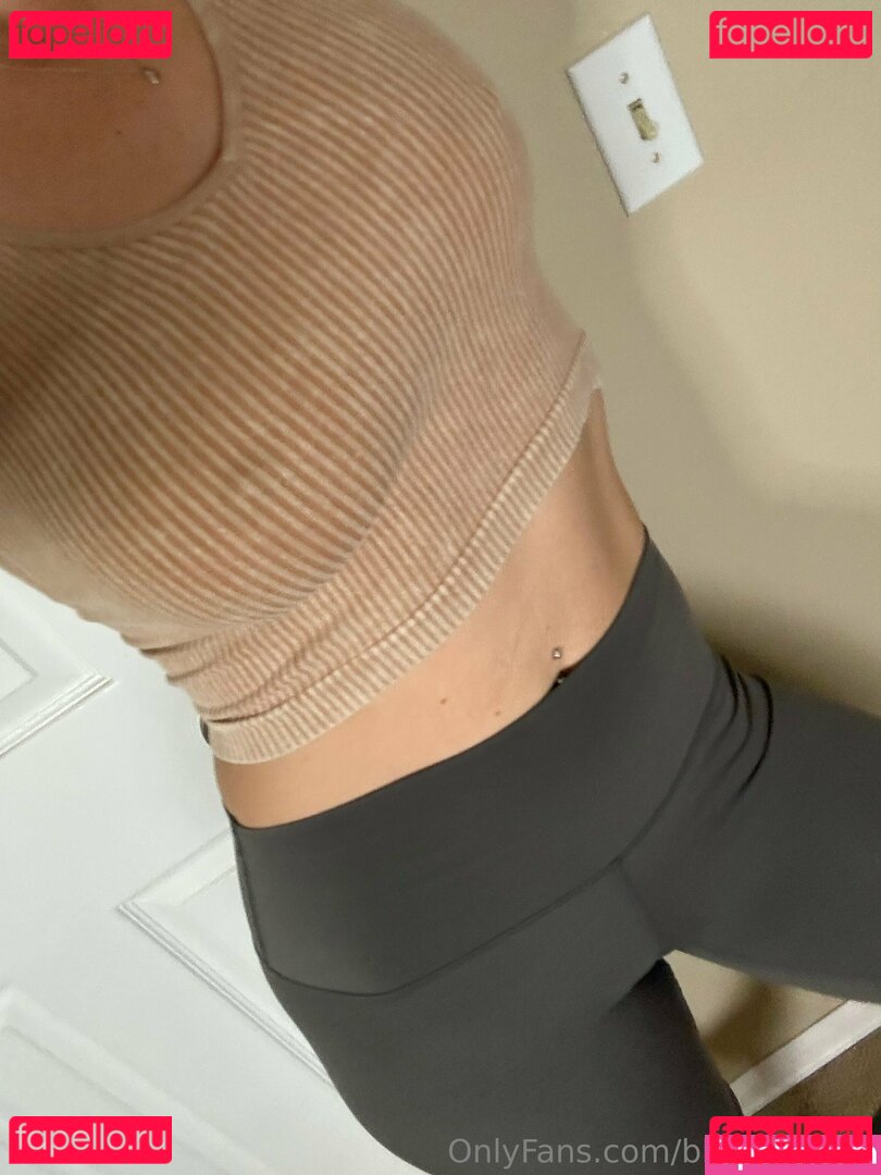 black_skyexx / blackskyexx Onlyfans Photo Gallery 