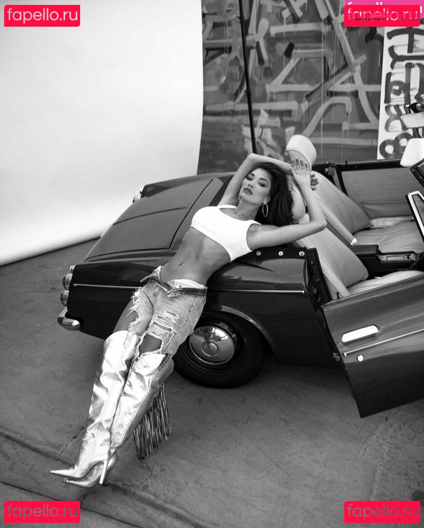 Nicole Scherzinger / NicoleScherzy / nicole / nicole_scherzinger / nicolescherzinger Onlyfans Photo Gallery 