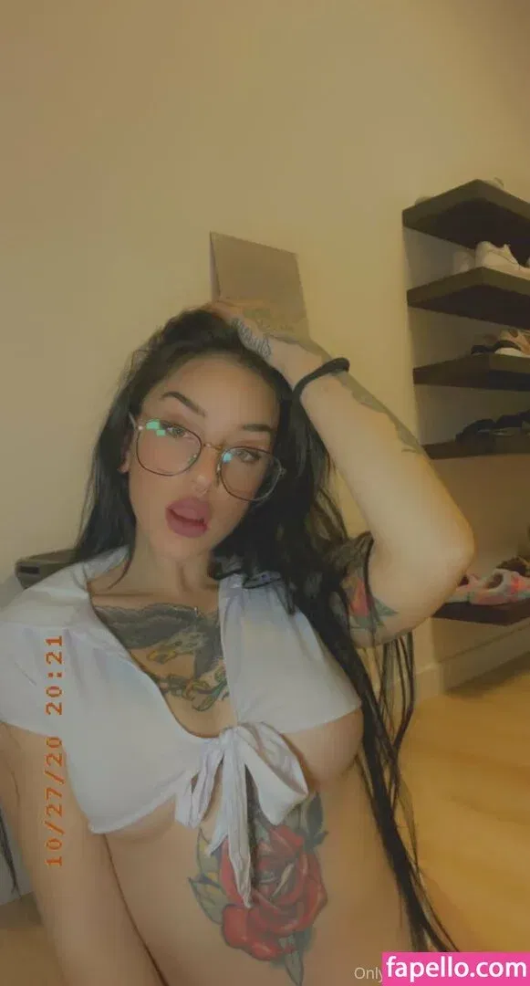 prvega28 Onlyfans Photo Gallery 