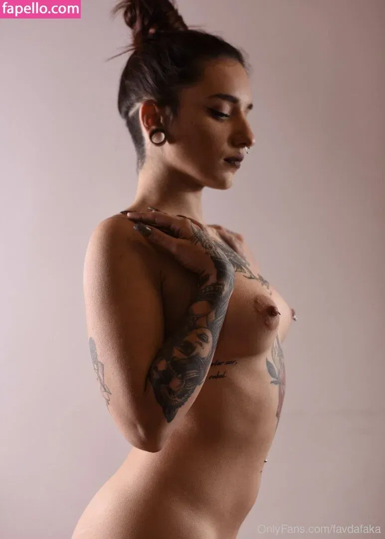 prvega28 Onlyfans Photo Gallery 