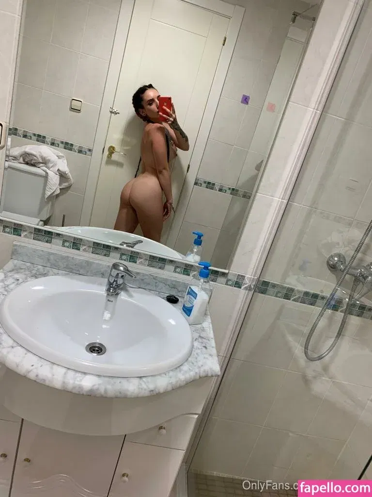 prvega28 Onlyfans Photo Gallery 