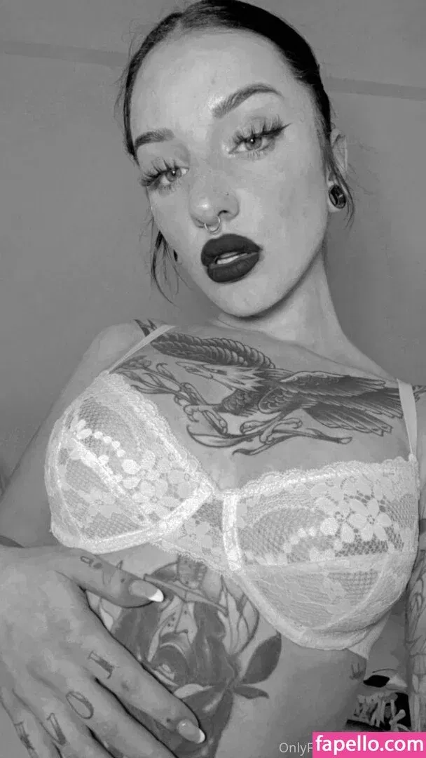 prvega28 Onlyfans Photo Gallery 