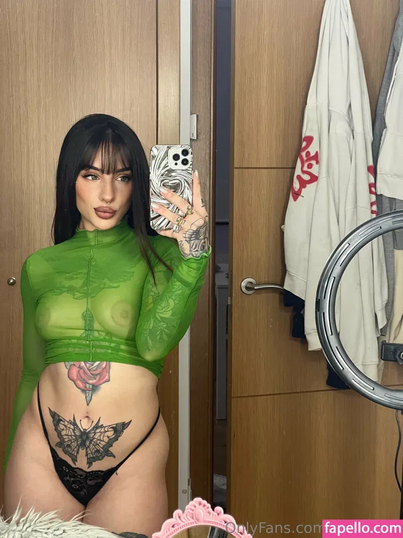 prvega28 Onlyfans Photo Gallery 