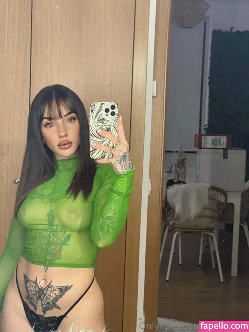 prvega28 Onlyfans Photo Gallery 