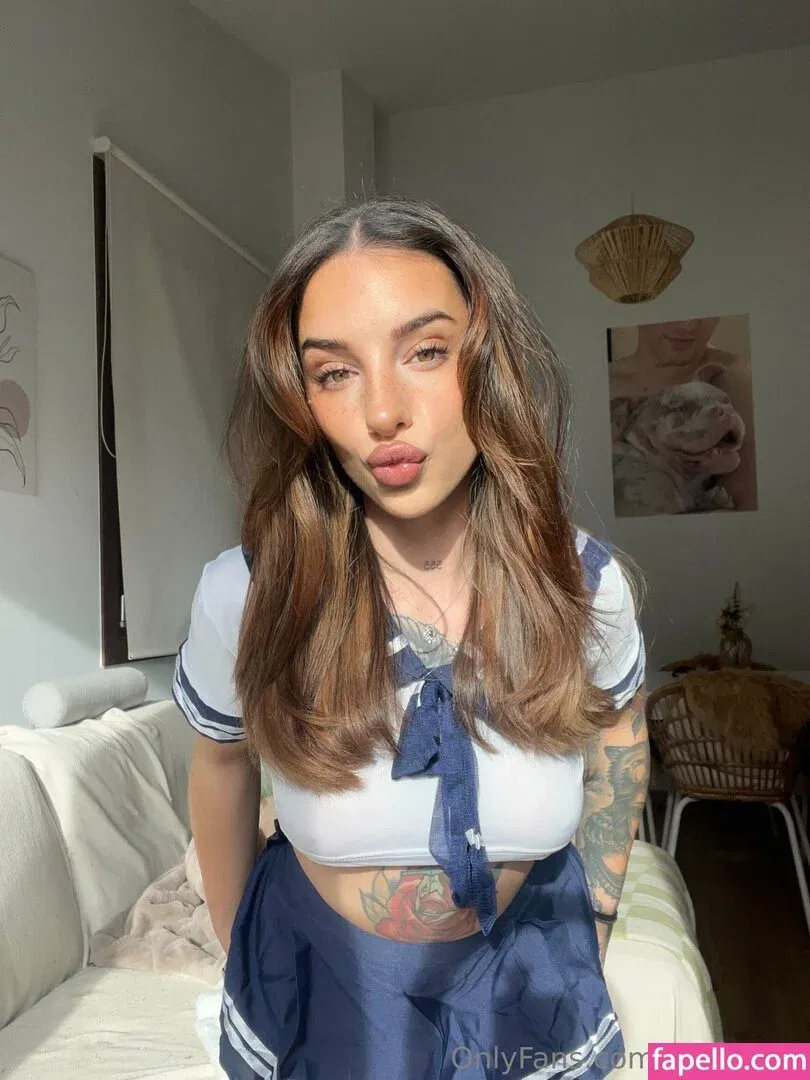 prvega28 Onlyfans Photo Gallery 