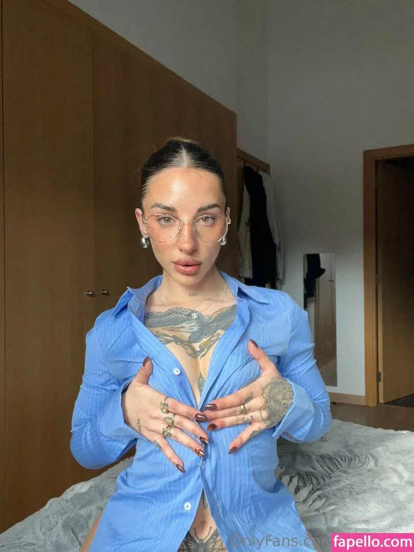 prvega28 Onlyfans Photo Gallery 