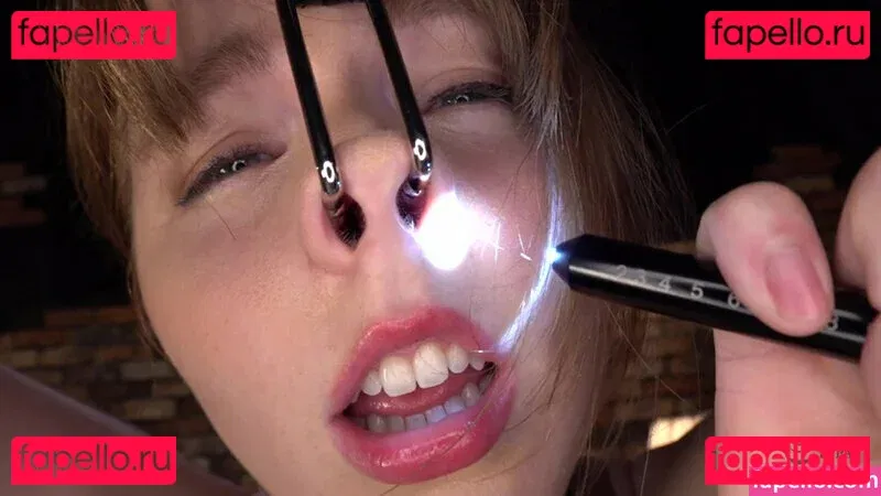 June Lovejoy Onlyfans Photo Gallery 