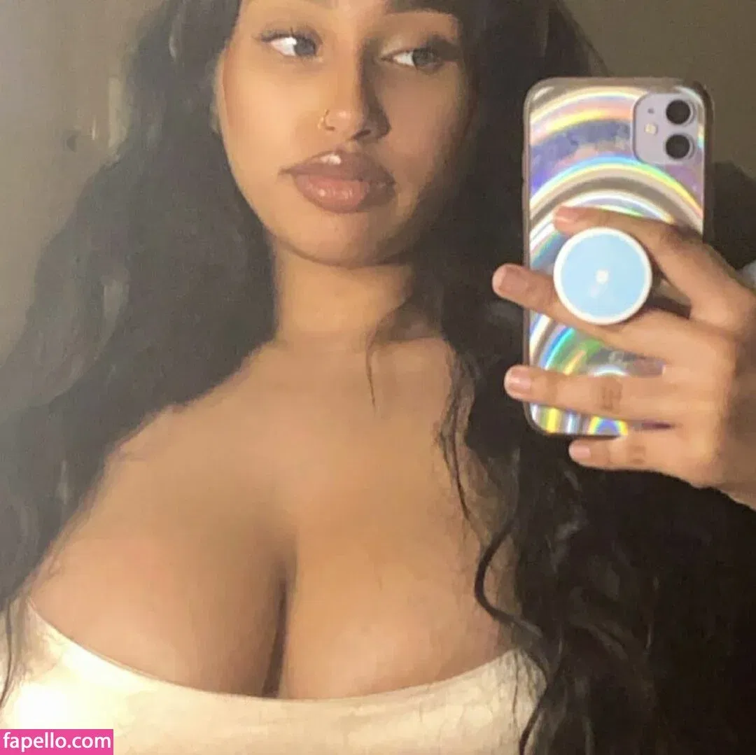 Jeanette Prakash Onlyfans Photo Gallery 