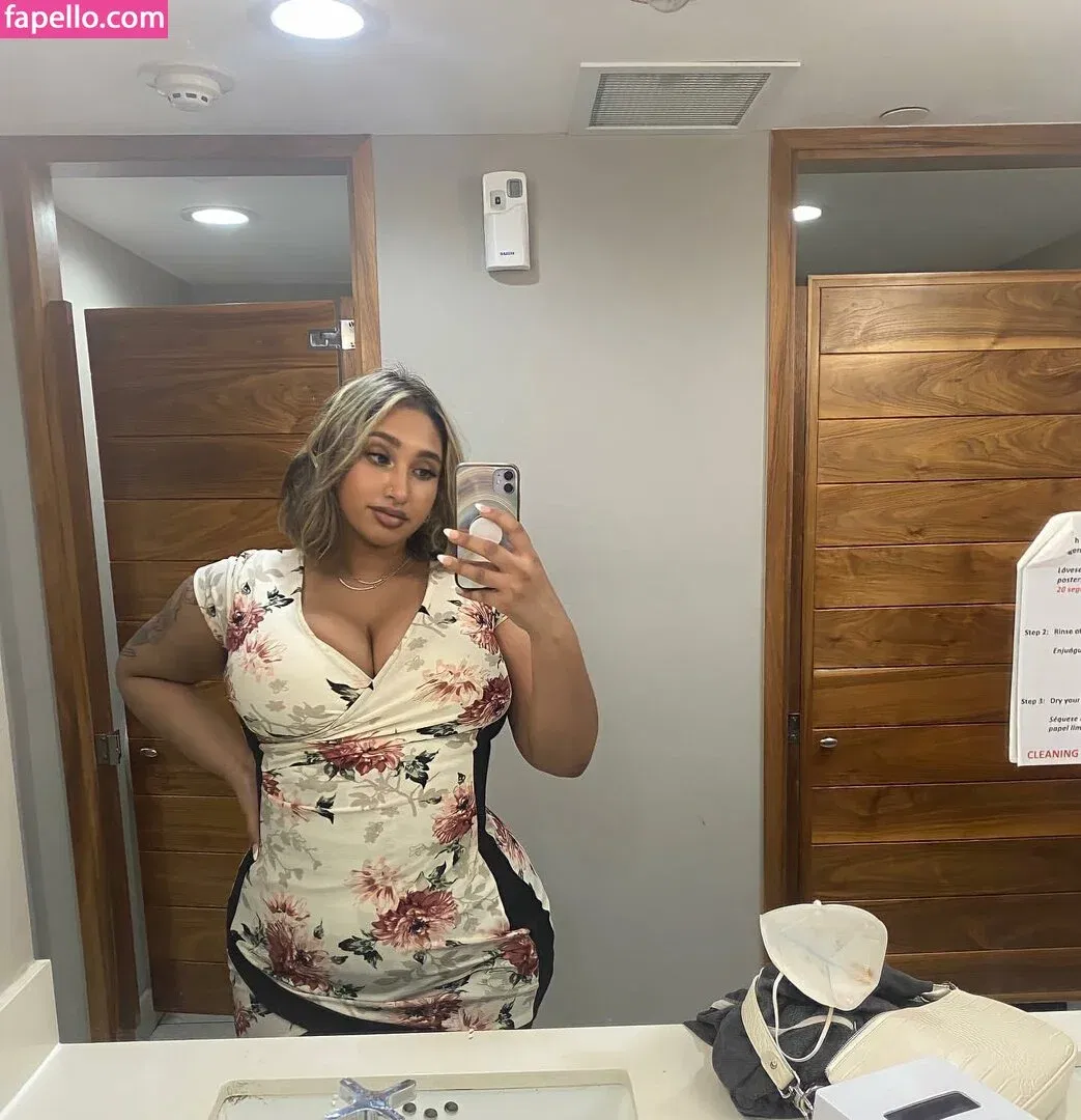 Jeanette Prakash Onlyfans Photo Gallery 