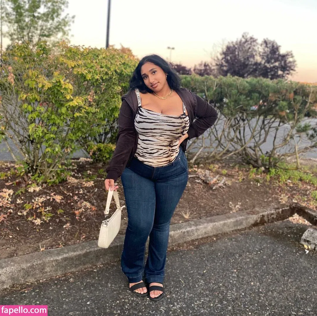 Jeanette Prakash Onlyfans Photo Gallery 