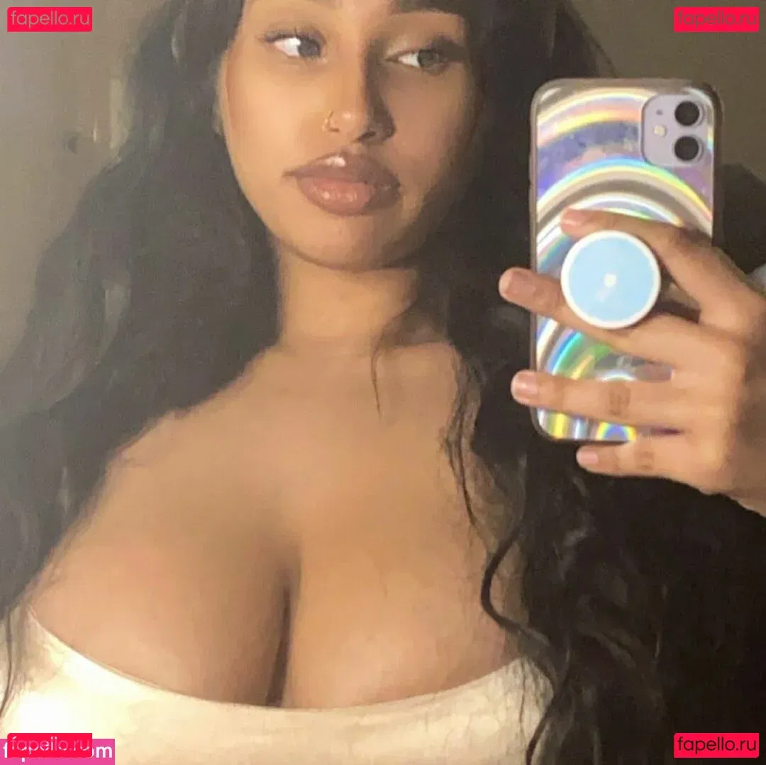 Jeanette Prakash Onlyfans Photo Gallery 