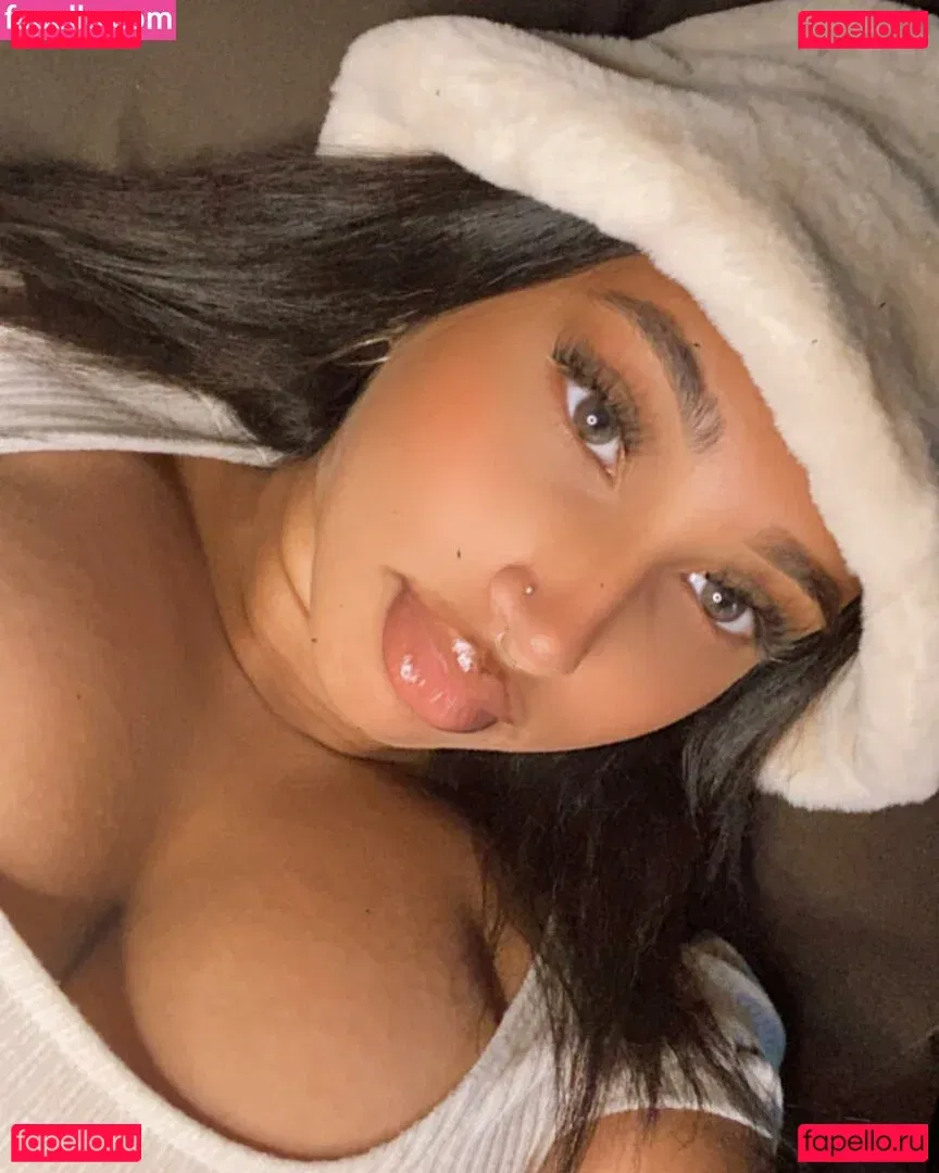 Jeanette Prakash Onlyfans Photo Gallery 