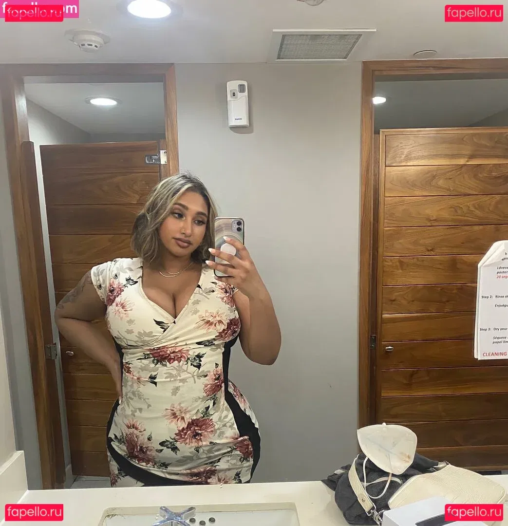 Jeanette Prakash Onlyfans Photo Gallery 