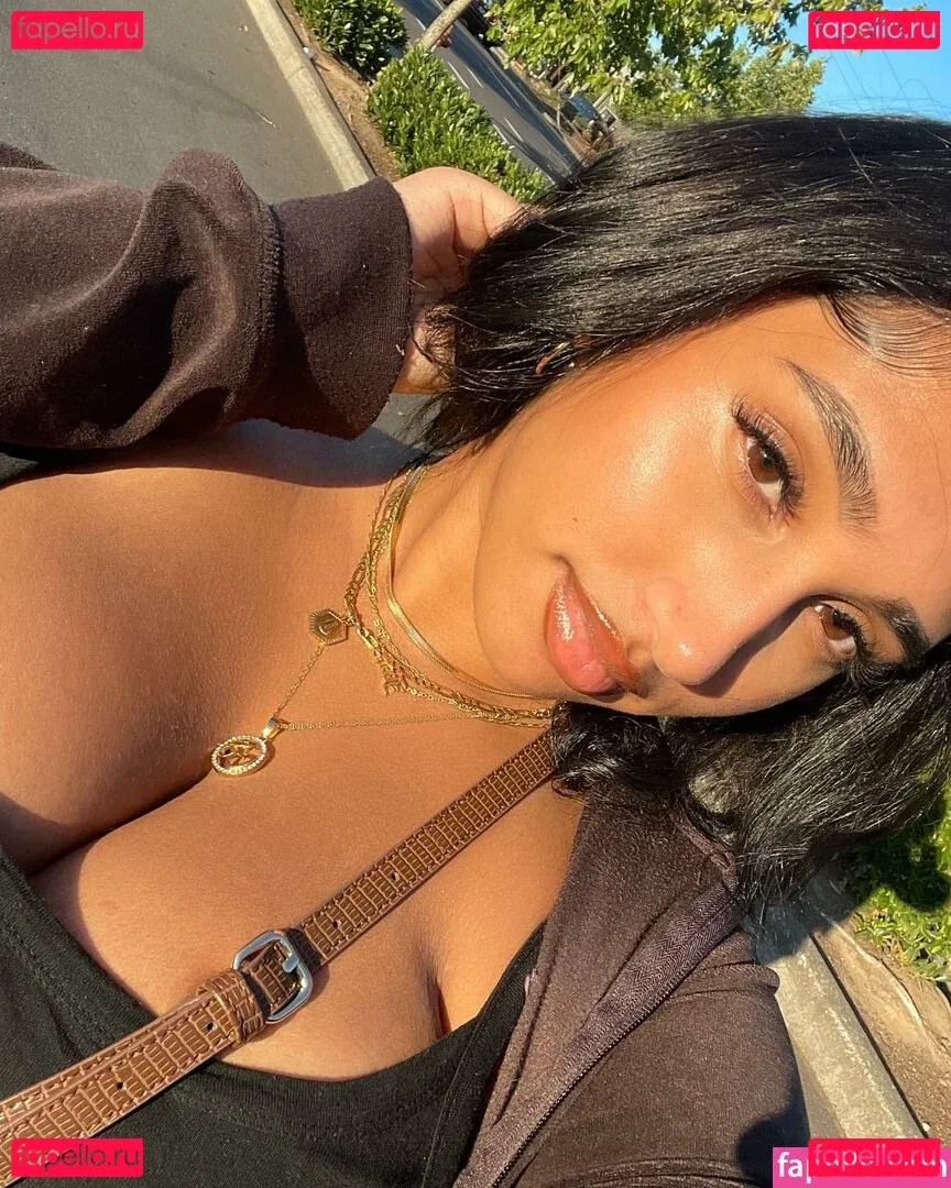 Jeanette Prakash Onlyfans Photo Gallery 