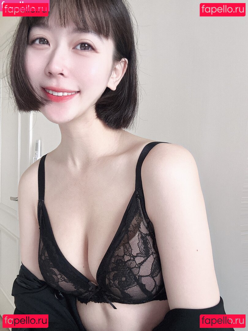 fang_cen0130 / 芳岑老師 Teacher Gina Onlyfans Photo Gallery 
