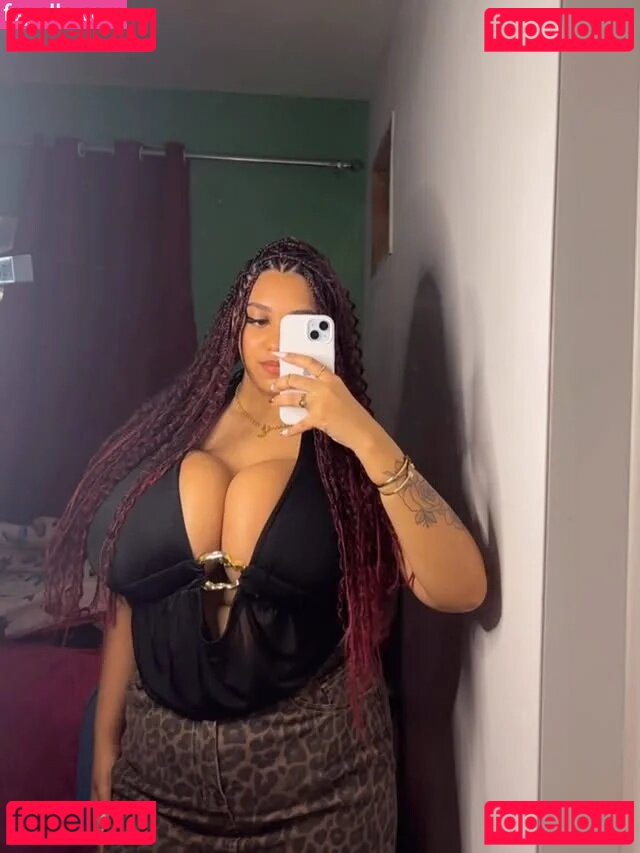 Mayellen / _mayellenmoraes / frenchybae Onlyfans Photo Gallery 