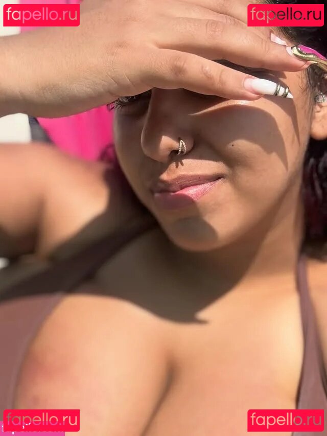 Mayellen / _mayellenmoraes / frenchybae Onlyfans Photo Gallery 