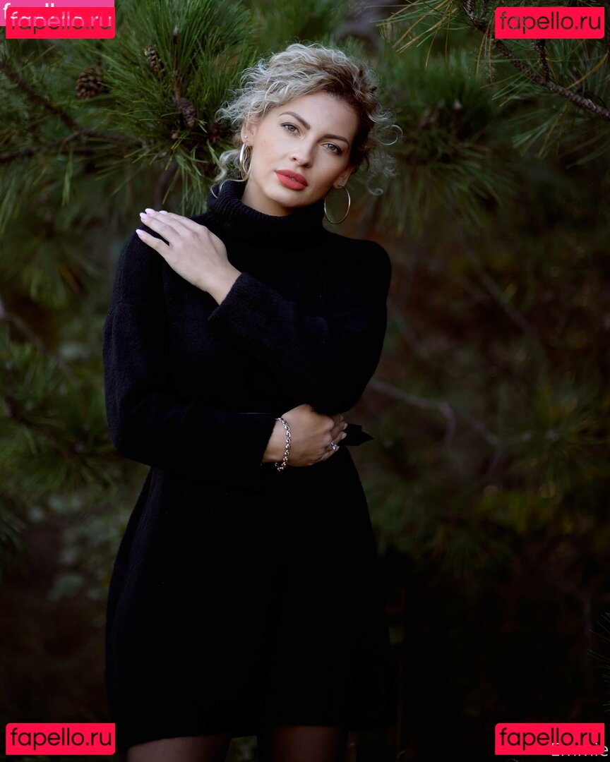 emmie_claire6 / emmie_six Onlyfans Photo Gallery 