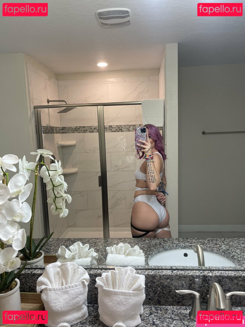 chloeblackz / onevegetabletwo Nude Onlyfans Photo 3