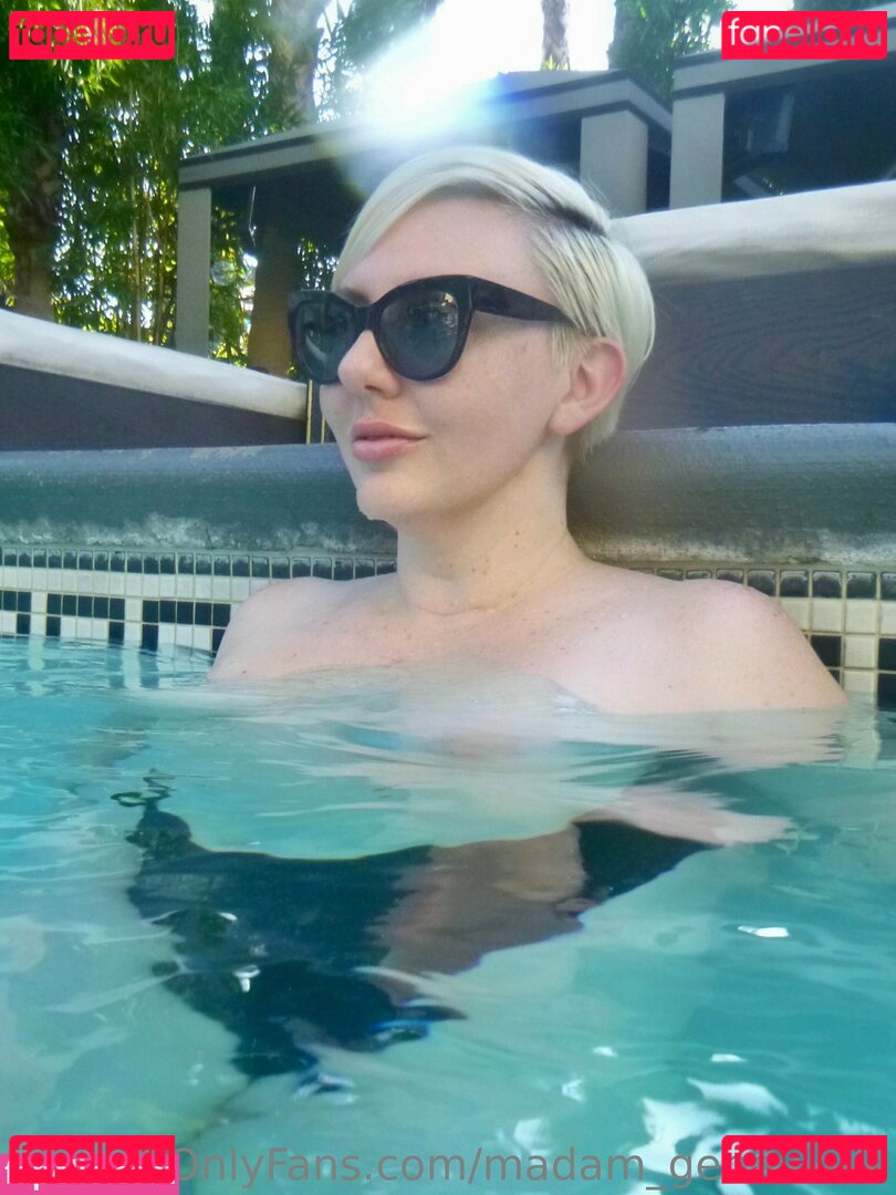 https: / madam_genevieve / madamgenevieve Onlyfans Photo Gallery 