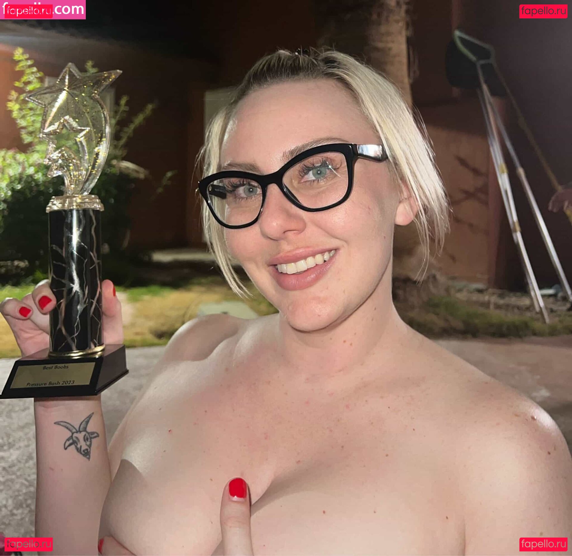 https: / madam_genevieve / madamgenevieve Onlyfans Photo Gallery 