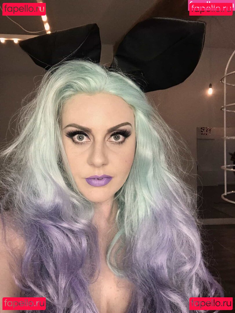 https: / madam_genevieve / madamgenevieve Onlyfans Photo Gallery 