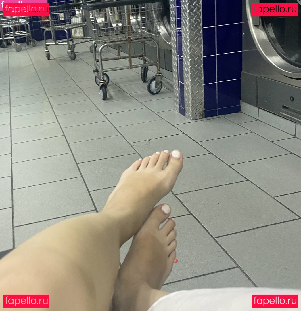 LycheeJinx / Shorkhub / _elliewe0831 Onlyfans Photo Gallery 