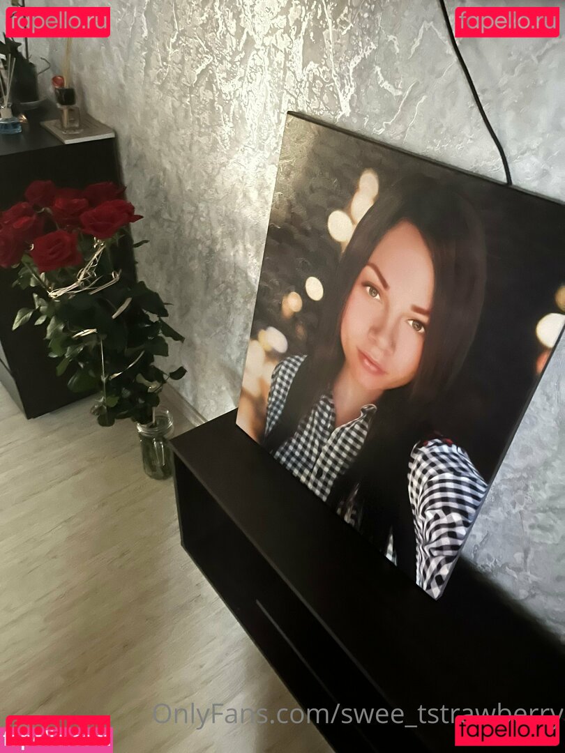 swee_tstrawberry / sweetstrawberry Onlyfans Photo Gallery 