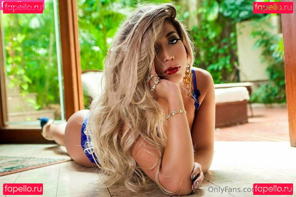 evelynfrazaotsfree / evelynfreja Onlyfans Photo Gallery 