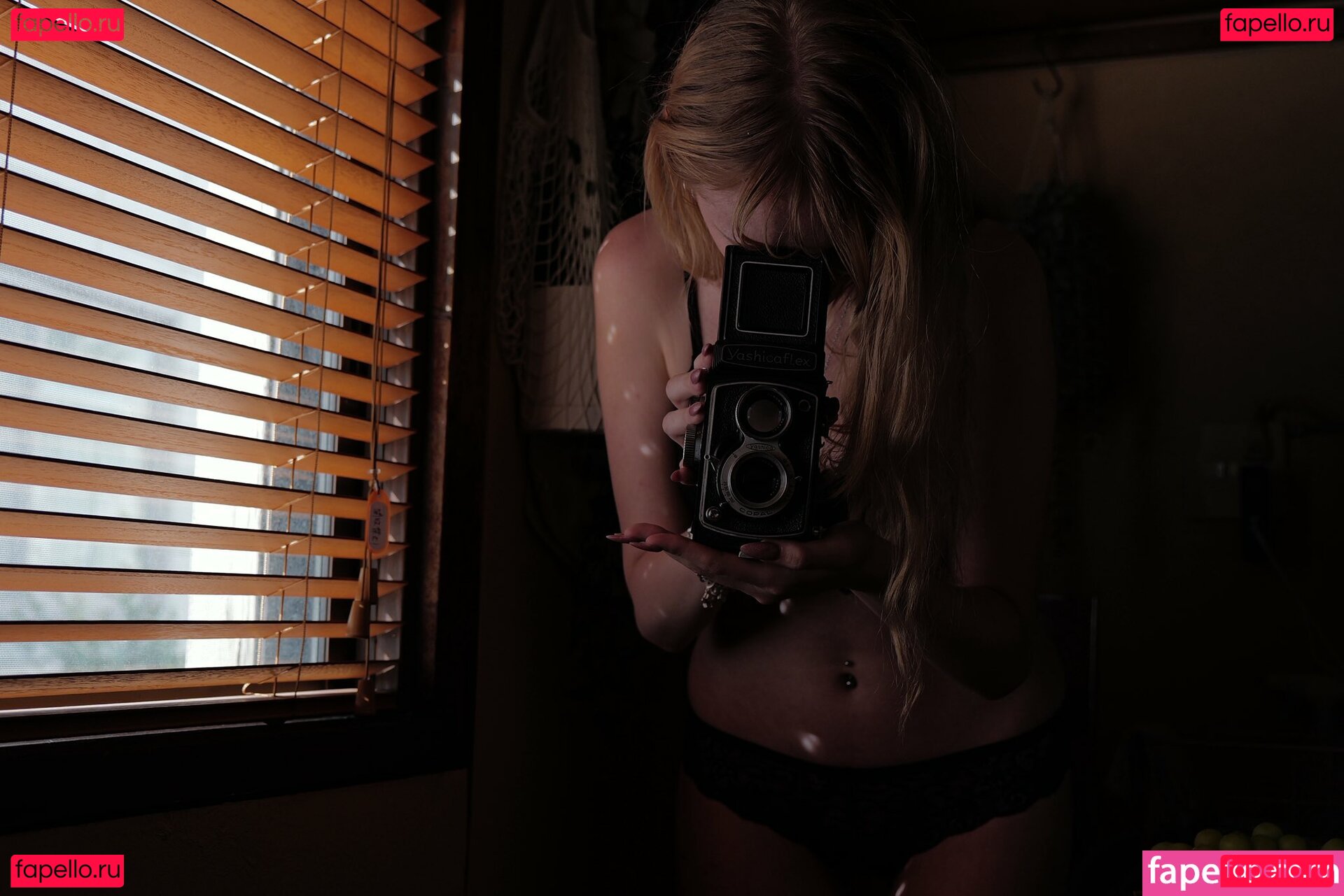 evaelfie / evieleaf / evieleafie Onlyfans Photo Gallery 