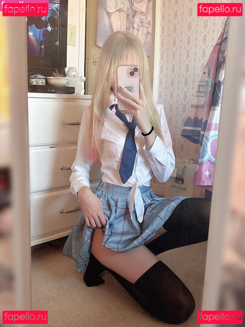 evaelfie / evieleaf / evieleafie Onlyfans Photo Gallery 