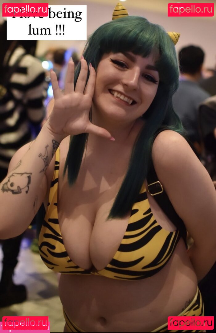 PinkHairedFox Onlyfans Photo Gallery 