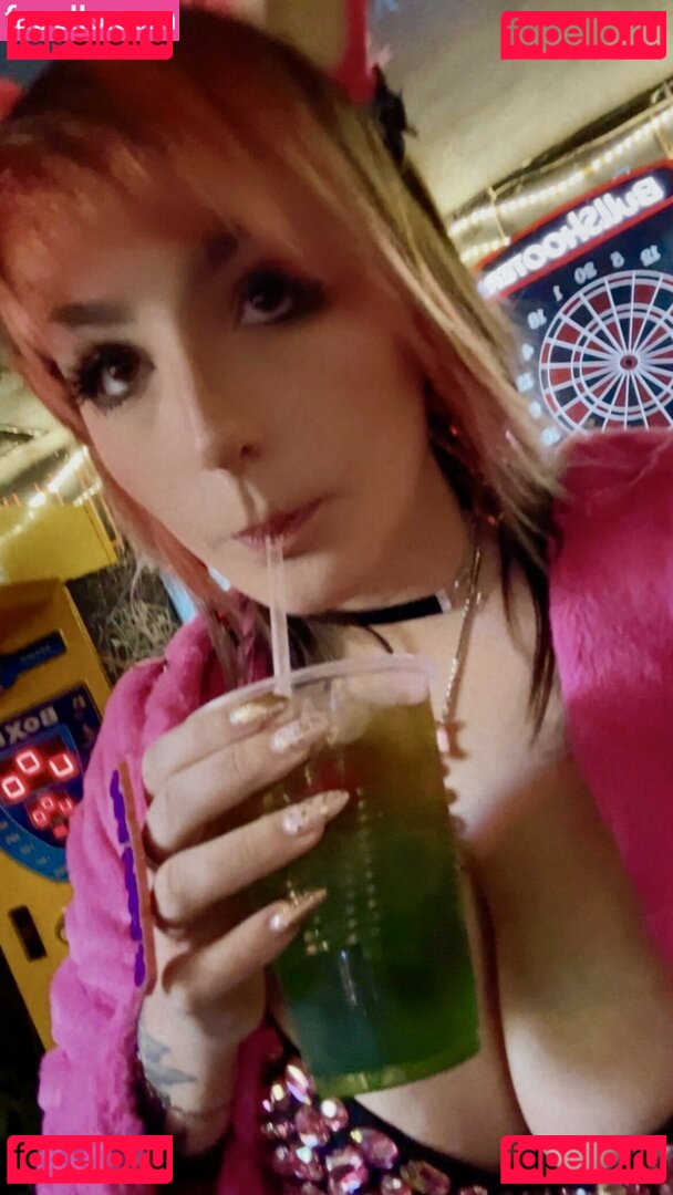 PinkHairedFox Onlyfans Photo Gallery 