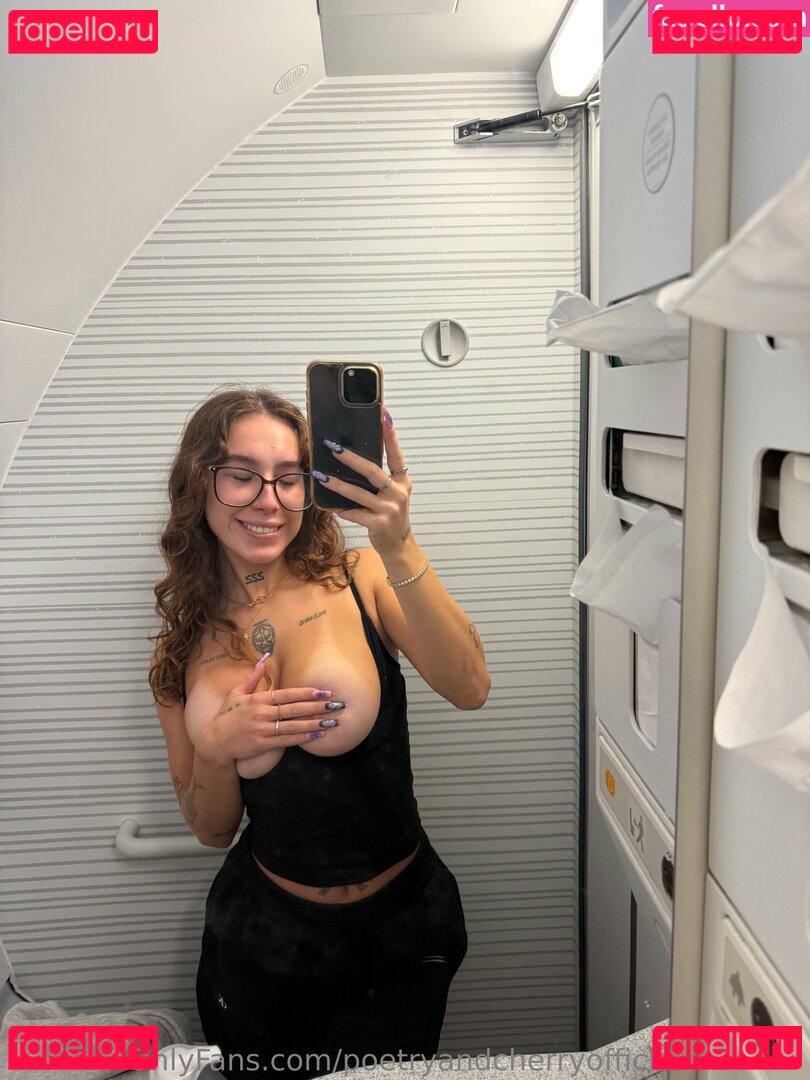 Goddessofyourworldvip / Milene Brière / goddessofyourworldfree / https: Onlyfans Photo Gallery 