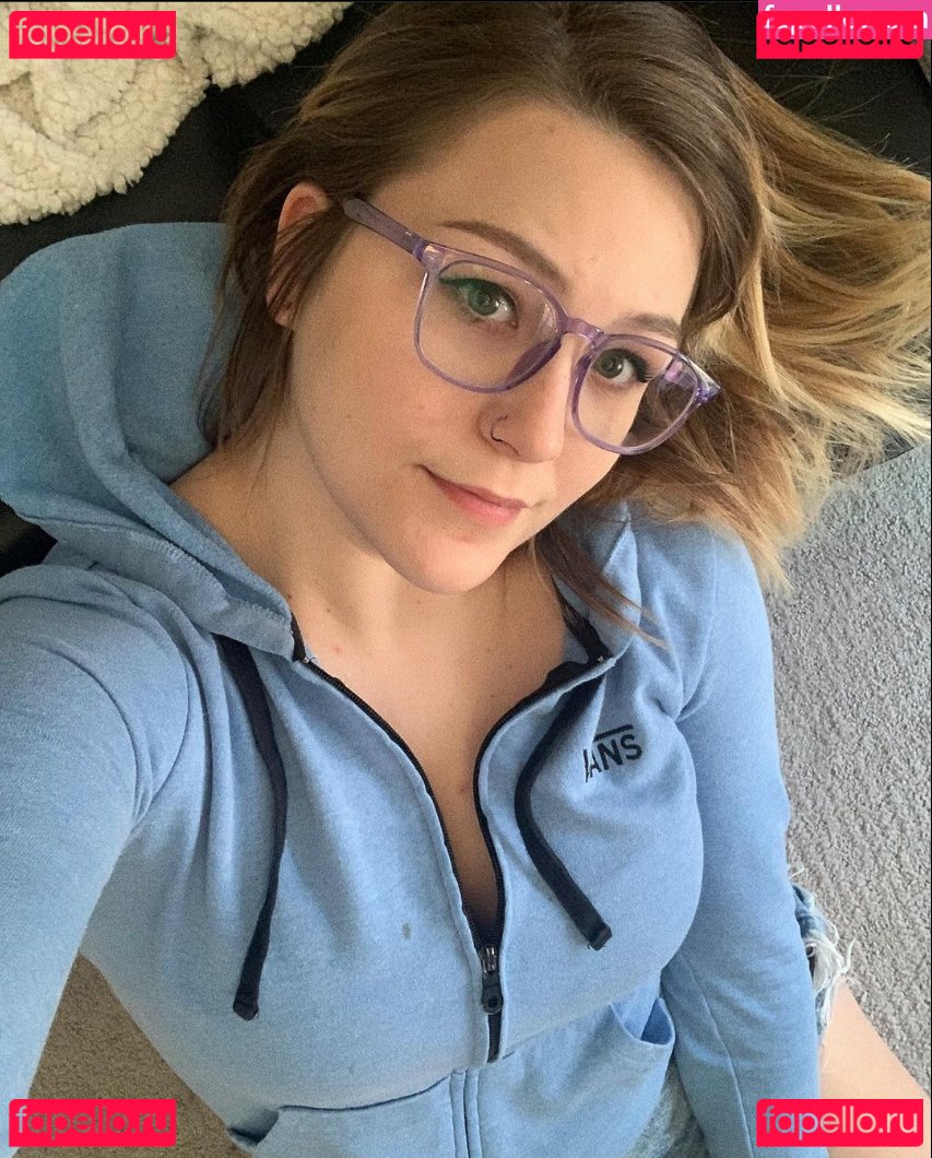 Danielle Bosch / Fooya / iFooYa Onlyfans Photo Gallery 