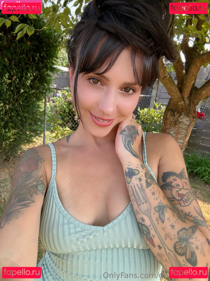 gem.devine / gemdevinetv Onlyfans Photo Gallery 