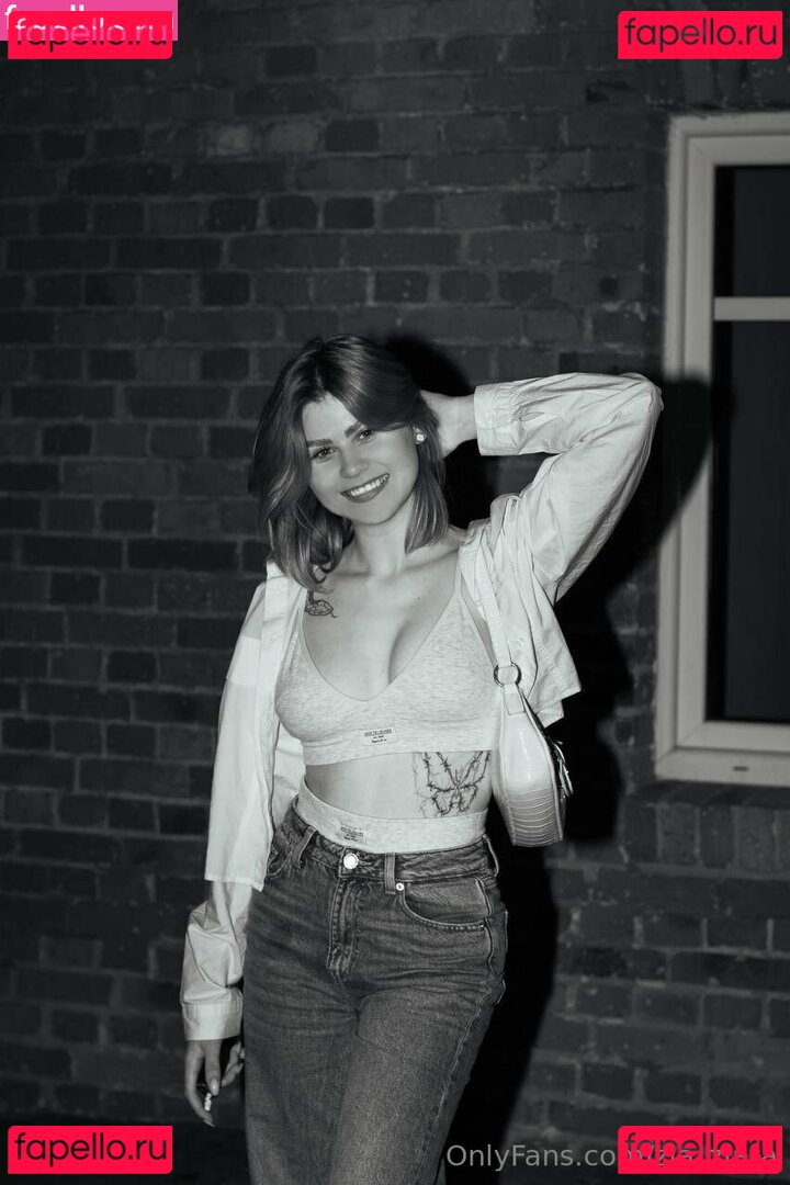 blaze_zlata Onlyfans Photo Gallery 