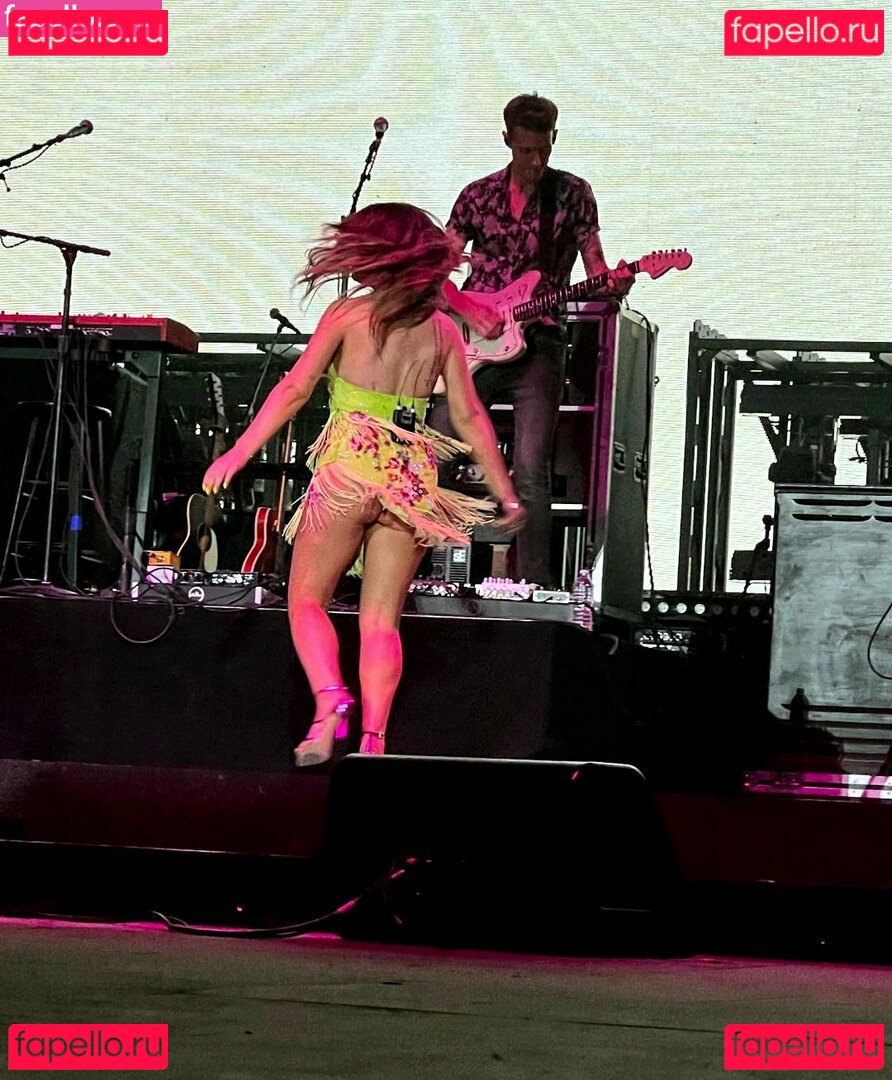 Maren Morris / marenmorris Onlyfans Photo Gallery 