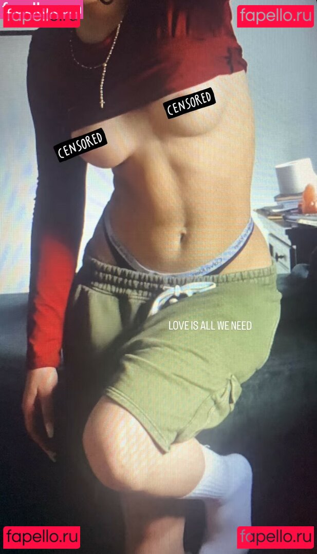 arielly_burgos / arii3lly / ariii3llly Onlyfans Photo Gallery 