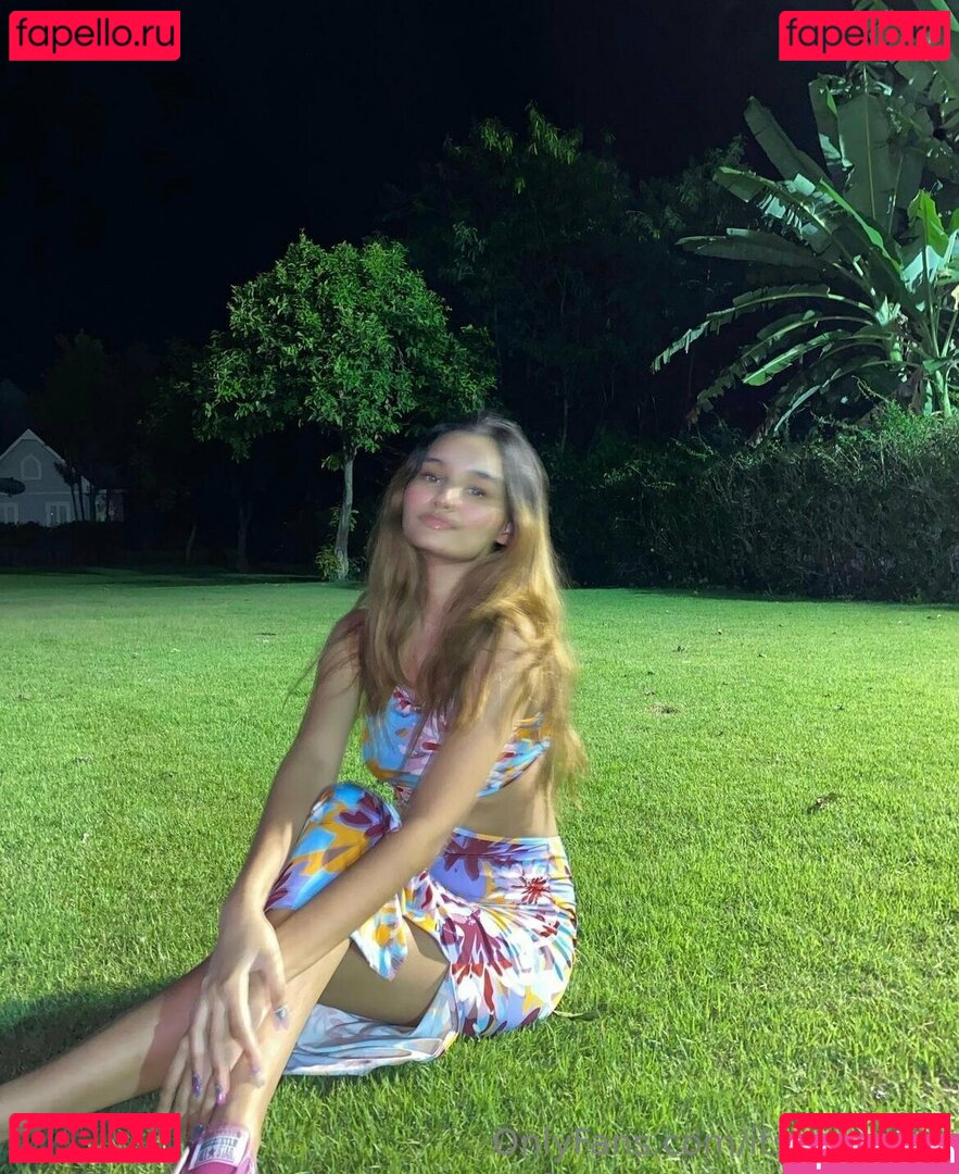asiaselenareels02 / itsmeselina / selinaaa Nude Onlyfans Photo 3
