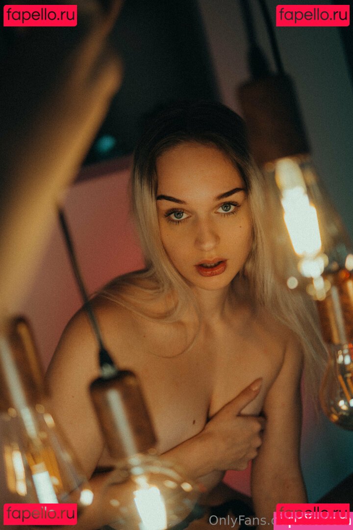 Eloise haper / eloise.haper / emely.src Onlyfans Photo Gallery 