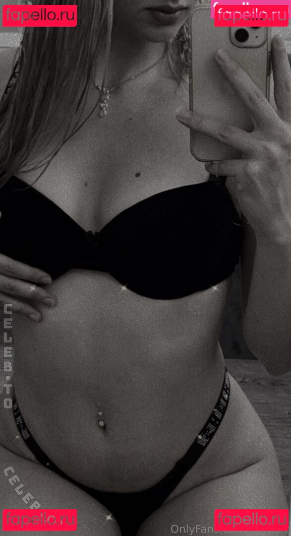 Eloise haper / eloise.haper / emely.src Onlyfans Photo Gallery 