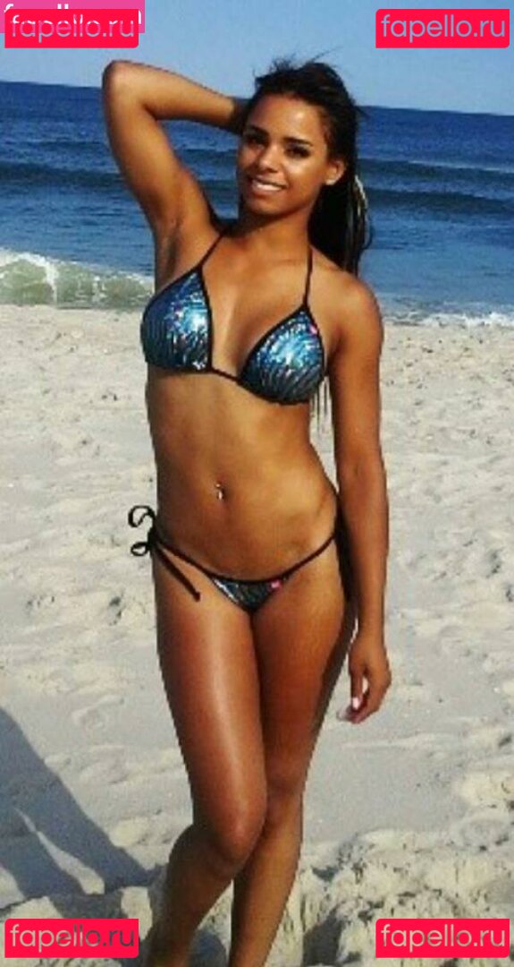 Renee Michelle / ladyrm / michellerenee Onlyfans Photo Gallery 