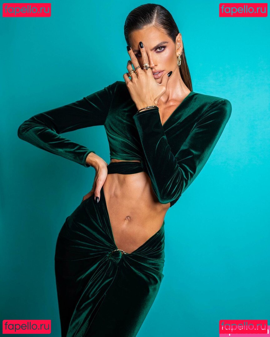 Izabel Goulart / iza_goulart / izabel_goulart / izabelgoulart Onlyfans Photo Gallery 