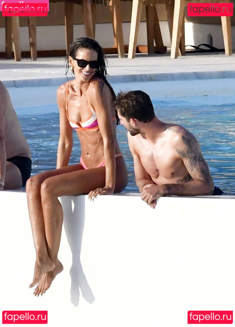 Izabel Goulart / iza_goulart / izabel_goulart / izabelgoulart Onlyfans Photo Gallery 