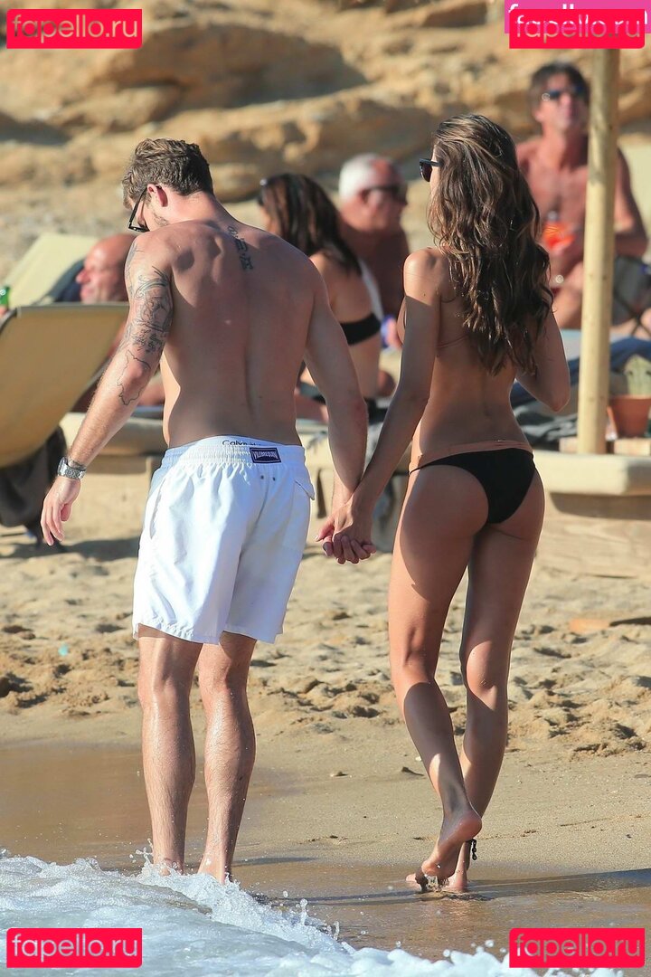 Izabel Goulart / iza_goulart / izabel_goulart / izabelgoulart Onlyfans Photo Gallery 