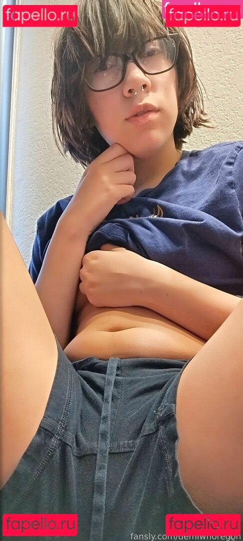 demiwhoregon Onlyfans Photo Gallery 