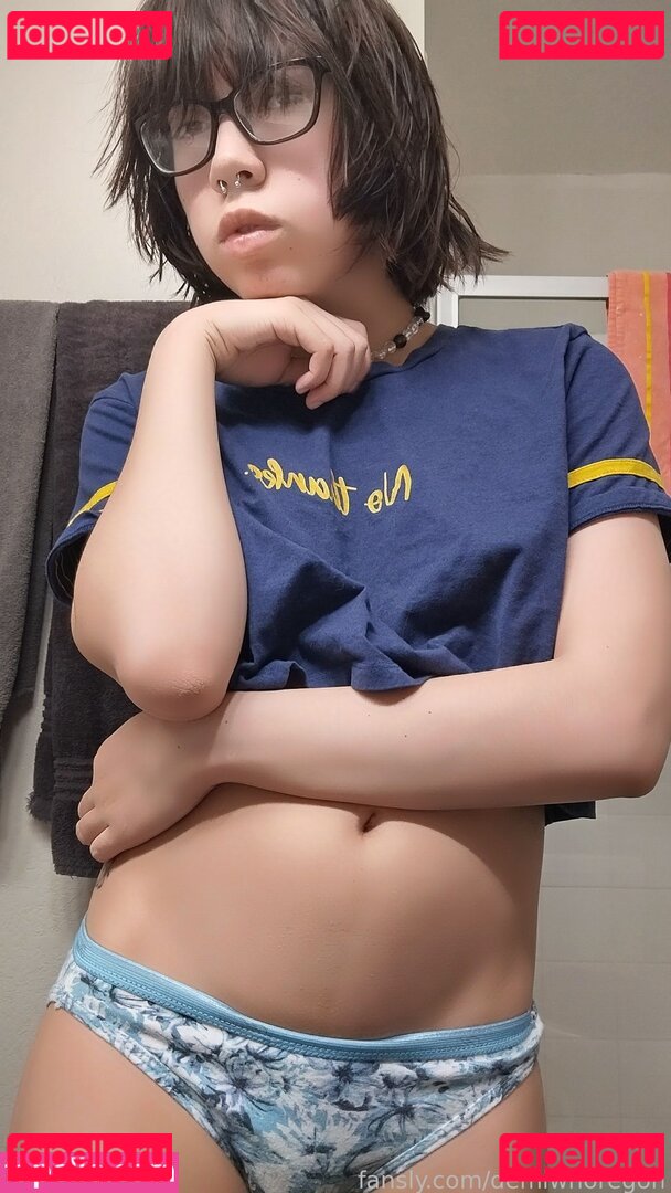 demiwhoregon Onlyfans Photo Gallery 