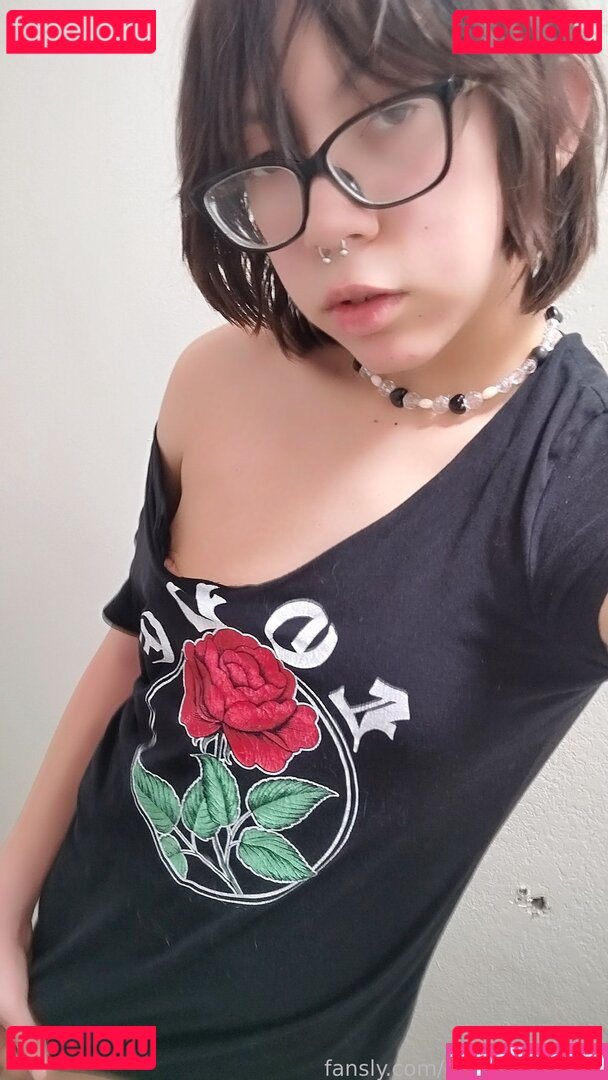 demiwhoregon Onlyfans Photo Gallery 