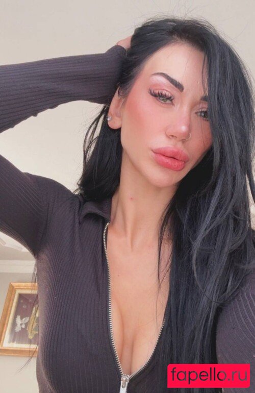 Elif Demirezer Nude Onlyfans Photo 43